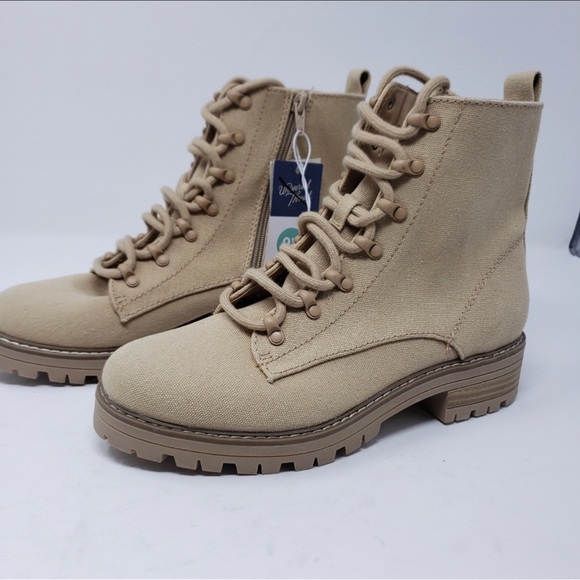 Universal Thread Parker beige tan combat boots 9.5 - Picture 2 of 3